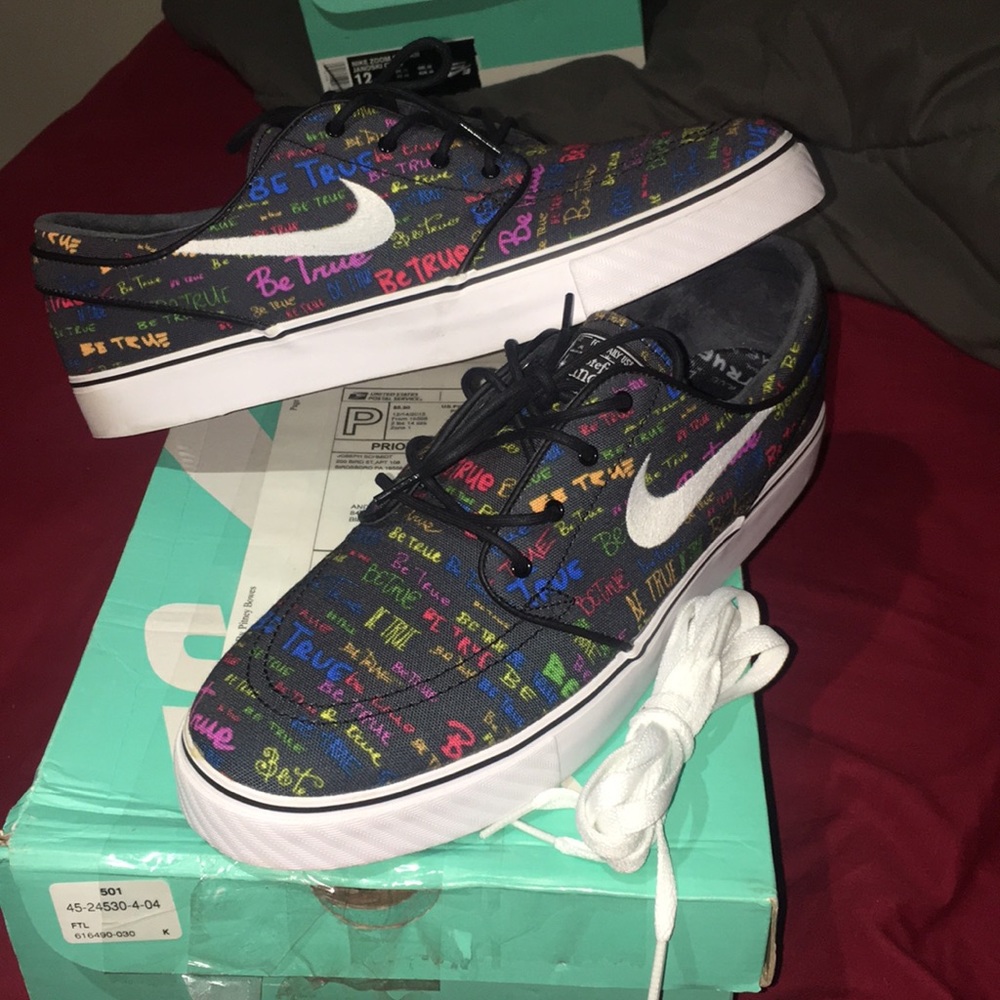 Custom Be True Janoski